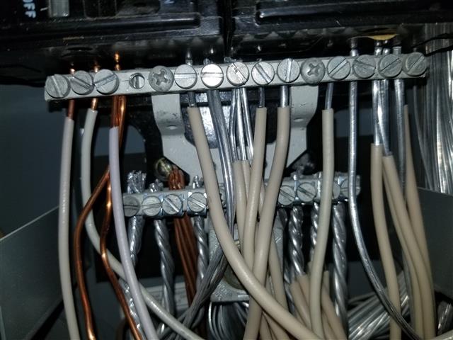 Small Branch Aluminum Wiring - Howdy Home Inspections