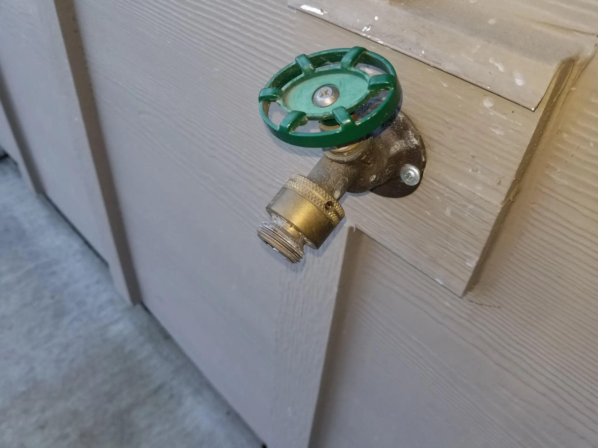 vacuum breaker