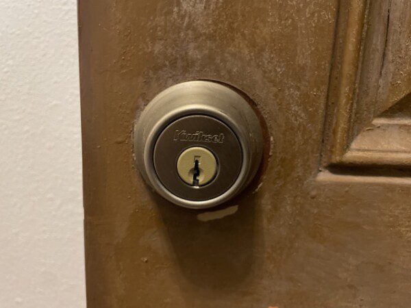 Why are double keyed deadbolts a defect? - Nonprofit Home Inspections