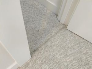 Dirty carpet seams