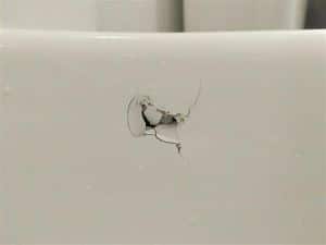 fix hole in bathtub
